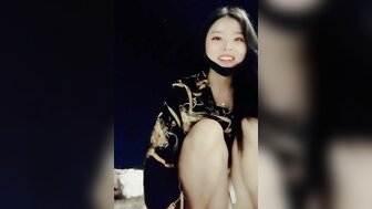 渣女深夜跟大哥激情戶外車震  主動上位抽插 菊花內射