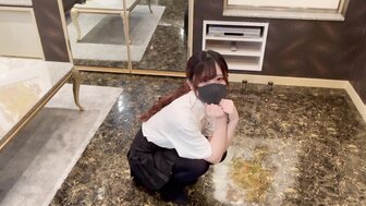 FC2PPV 2212749 女友穿上校服連姨媽來也要玩 [Part 2]