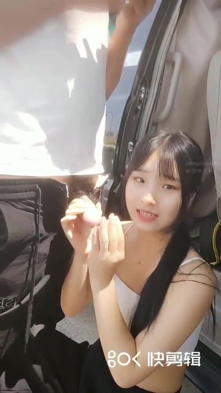 可愛女友在街上幫男友口交- PPP.Porn | 精選亞洲素人成人影片