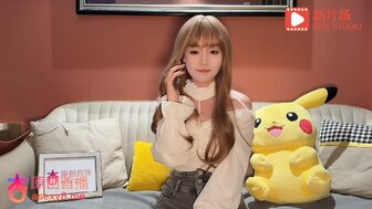 拜金女孩代替閨蜜相親主動獻身富二代