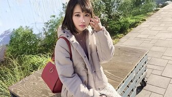 328HMDNV631 帶剛剛搬到東京的25歲人妻到酒店拍照 害羞的她被中出後還不滿足再騎上來