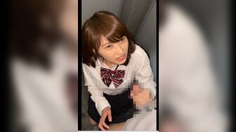230OREMO041 街上強迫漂亮學生公眾廁所啪啪口交