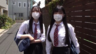 230ORECO529 一對學生好閨蜜3P被大肉棒插到高潮墜落