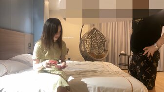 樣子超漂亮的白嫩小妹 做愛時像死魚一樣