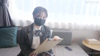 校花和老師的故事 老師抵不住白絲純純可愛制服高中生的投懷送抱