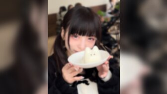 FC2PPV4405889 嬌小身型可愛美少女 讓她感受到性愛快感三次射進蜜穴裡[Part1]