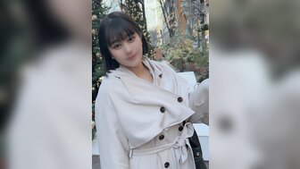 FC2PPV4404723 清純漂亮女大生真面目 騎乘體位晃動她的J杯巨乳忍不住連續中出