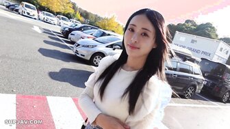 FC2PPV4428530 有點像藝人里美的氣質美女無法控制性欲野外露出啪啪絕頂高潮中出