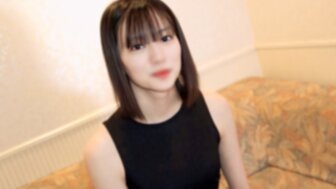 FC2PPV4437929 芸能人般美女再來兩次中出