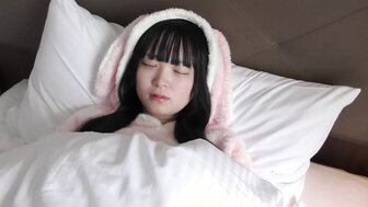 FC2PPV4482813 可愛小天使每天起床都要跟她來一發