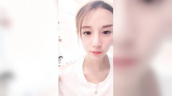 高顏值美女今天特別多水 操的小穴白漿直流