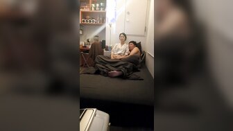 Oppa Kim帶白晢妹妹來家看NETFLIX 看完便開操