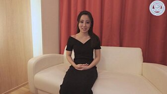 FC2PPV4516746 調皮美女學生到酒吧兼職 被酒客搭訕啪啪