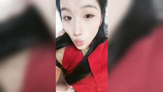 性感尤物床上極騷 被小哥玩弄小穴淫水拉絲