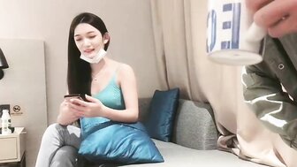探花身材苗條大長腿美女自信20分鐘必定令男人射出來