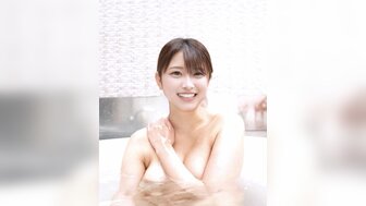 FC2PPV4525803 I奶清純人妻激烈啪啪連續內射