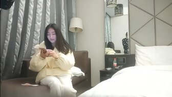 探花清純大奶美女大叫我不行了 小妹妹被你幹痛