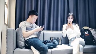 極品甜美正妹一字馬吃肉棒 掰開雙腿一字馬直入花心頂到字宮頂請輕一點