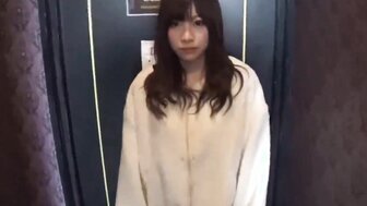 FC2PPV4549326 超可愛苗條素人初次高潮