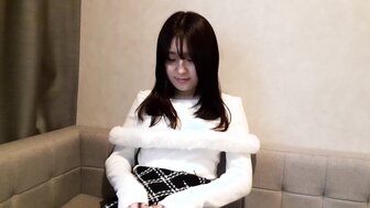 FC2PPV4661749 與害羞可愛的年輕人妻偷情記錄