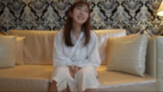 FC2PPV4670652 白晢美女色氣爆發 和男人激烈性愛大量顏射