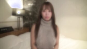 FC2PPV4670050 穿著童貞殺毛衣的誘人人妻水潤蜜穴等著你的雞巴征服