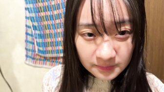 FC2PPV4670431 可愛的越南學生超級敏感乳頭 即使是危險日仍然被內射[Part2]