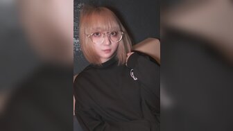 FC2PPV4731301 18歲的聲優練習生 壓抑著聲音偷偷地在網咖進行活塞運動被射滿白虎小穴