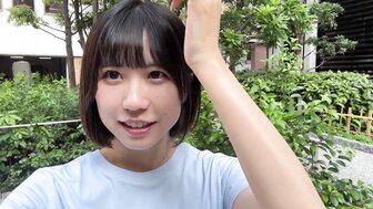 FC2PPV4730959 在當地非常有名的可愛短髮美少女 擁有緊緻小穴還會噴水[Part1]