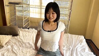 FC2PPV4739104 與童顏巨乳少女激情一夜