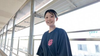 FC2PPV4757902 車站邂逅一個19歲F杯嫩妹非常害羞 用粉嫩蜜穴換取金錢