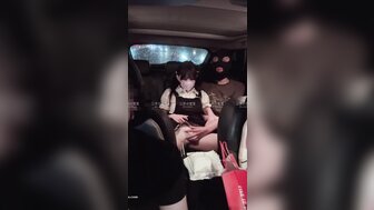 大雞巴小哥一直在後座模我司機都看清光 在老公旁邊被操