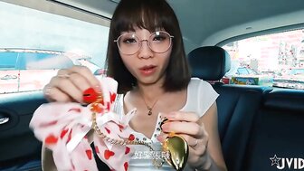 羞恥大挑戰 帶著性玩具真空到街上逛[1]