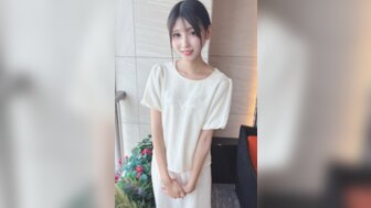 FC2PPV4921869 19歲皮膚白皙身材苗條的可愛少女外表嬌弱身體卻異常敏感非常好操[Part1]