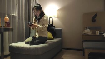 沒套子猛烈抽插大奶熟女 浪聲騷叫啊啊操得很猛很舒服