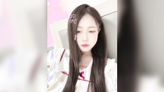 聲音甜美紋身美女啪啪害羞不肯望著鏡頭