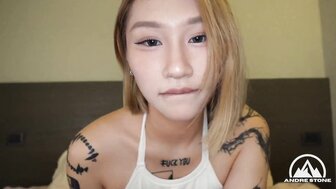 身材豐滿白晢港女被強壯黑巨棒深喉猛操小穴 樣子非常享受
