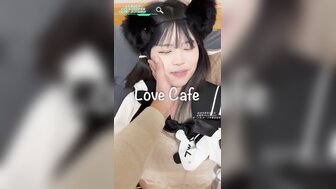 三位不同嫩妹穿著不同的絲襪制服啪啪