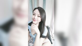 騷姐姐穿著薄薄的警察服 被玩弄得蕩樣咬唇呻吟