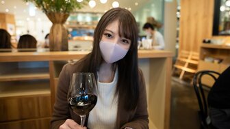 FC2PPV2755984 白嫩女大生脫下口罩很漂亮 無套內射粉紅白虎嫉穴