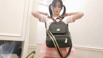 可愛夢莉逃學是想把第一次給哥哥
