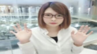 FC2PPV2903576 地味眼鏡娘被多P中出內射制裁[Part2]