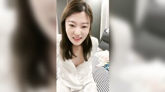 淫蕩黑絲騷女一天不給人幹小穴便覺得空虛難受