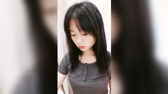 嫩嫩妹子和男友直播啪啪性生活 妹子女上體位被狂操