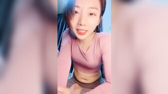 瑜家褲女神化身SM女王 SM道具舔蛋毒龍轉