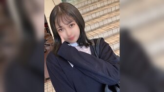 FC2PPV3171041 可愛學生KTV唱著歌被挑弄小穴 騷氣唱著歌拿著麥克風呻吟